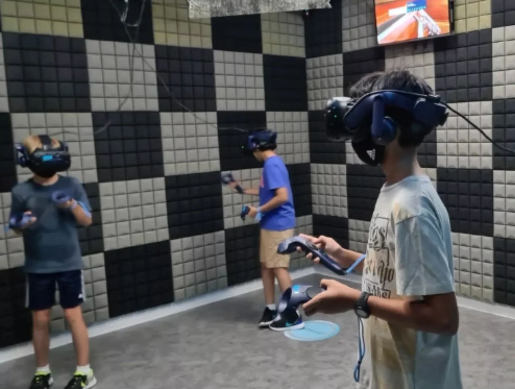 VR Arcade multiplayer session